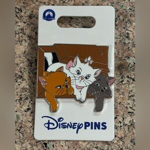 Toulouse, Berlioz, Marie - Squeezing Through a Doggy Door - The Aristocats Pin